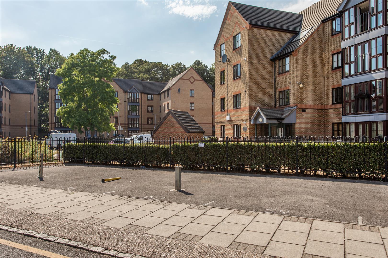 Lagonda House, Bow